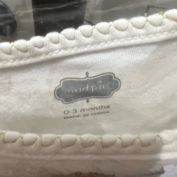 3 Mud Pie outfits, girls 0-3 months thanksgiving and Christmas outfits - Picture 4 of 8